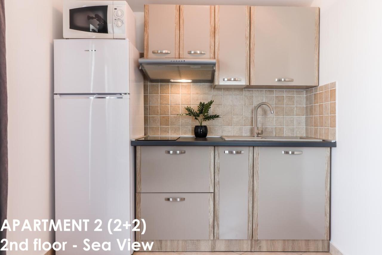 Sunshine Apartments Funtana With Balcony And Sea View Εξωτερικό φωτογραφία